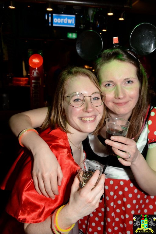 ../Images/Carnavals maandagavond in VdG 398.jpg
